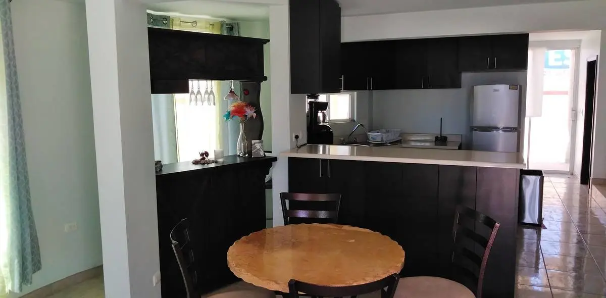 GRAN CASA AMUEBLADA EN RENTA ROSARITO PUNTA AZUL RESIDENCIAL