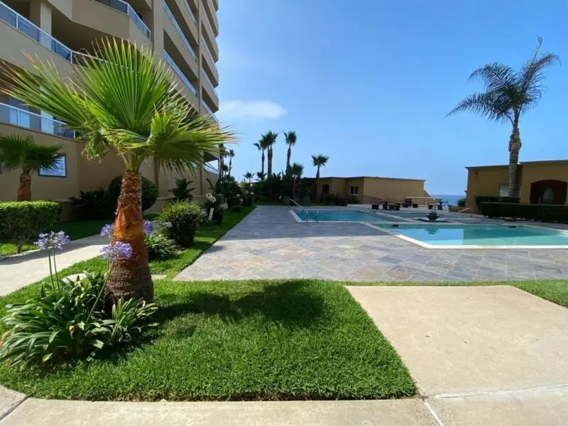 BONITO CONDOMINIO EN RENTA LA JOYA ROSARITO